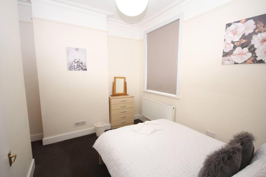 Willesden Lodge ロンドン エクステリア 写真