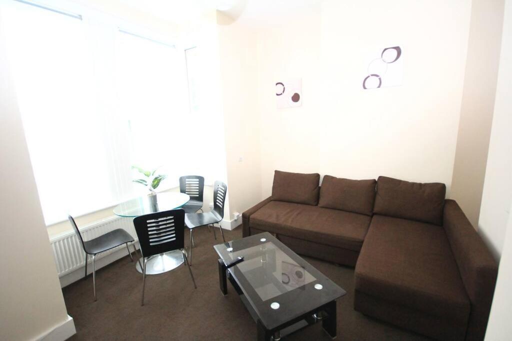 Willesden Lodge ロンドン エクステリア 写真